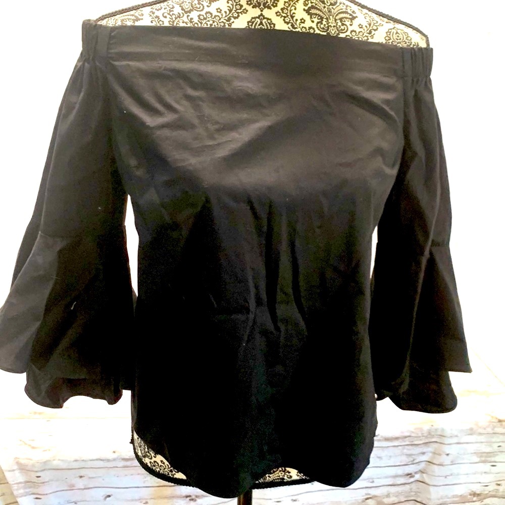 Jennifer Lopez off the shoulder black ruffle sleeve top- medium
